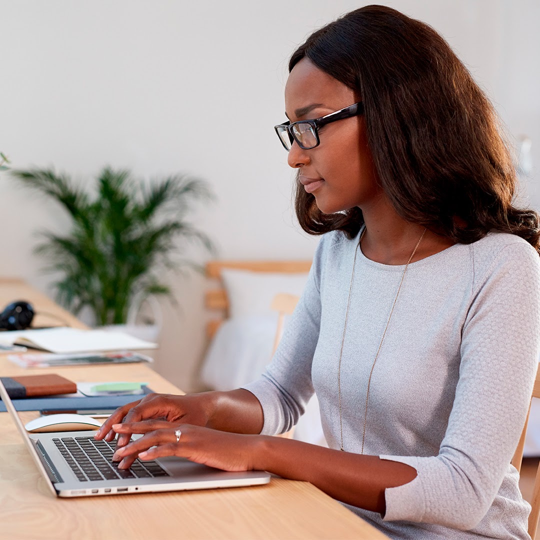 cuidados-com-a-postura-no-home-office-trabalho